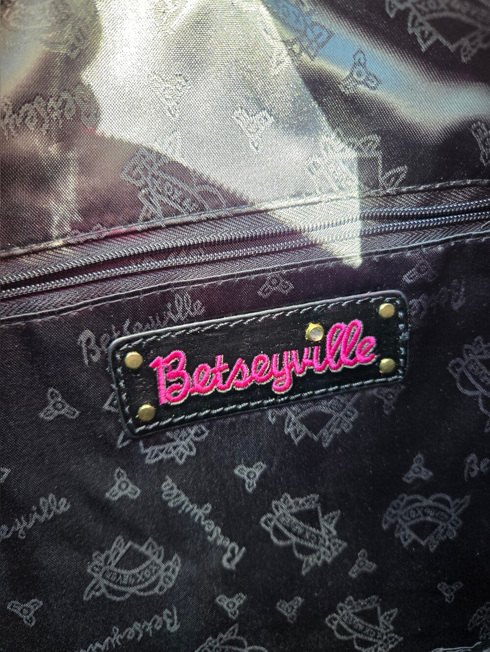 VINTAGE Betseyville by Betsey Johnson Neon Snakeskin Hobo Bag ⚡️ - Picture 8 of 13